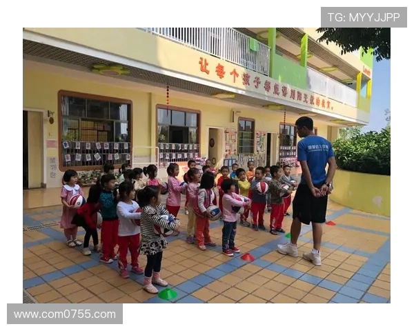 伊曼纽尔奎克利的崛起之路与篮球梦想的追逐